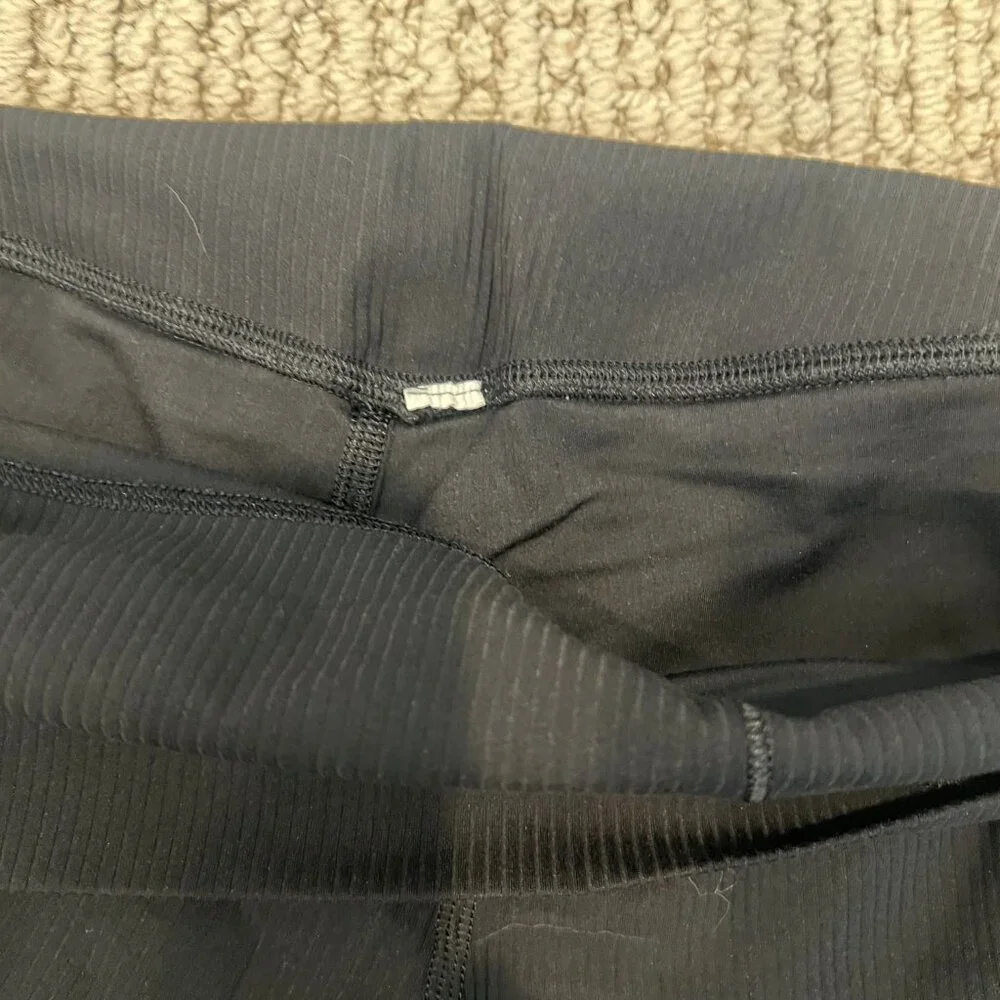 Lululemon - Picture 3 of 4